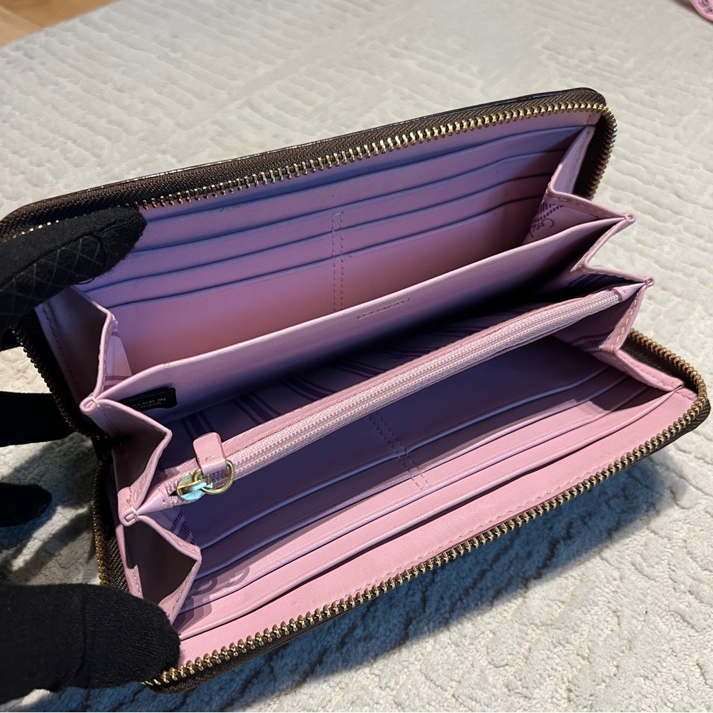Coach Enamel Long Wallet - Picture 4 of 13